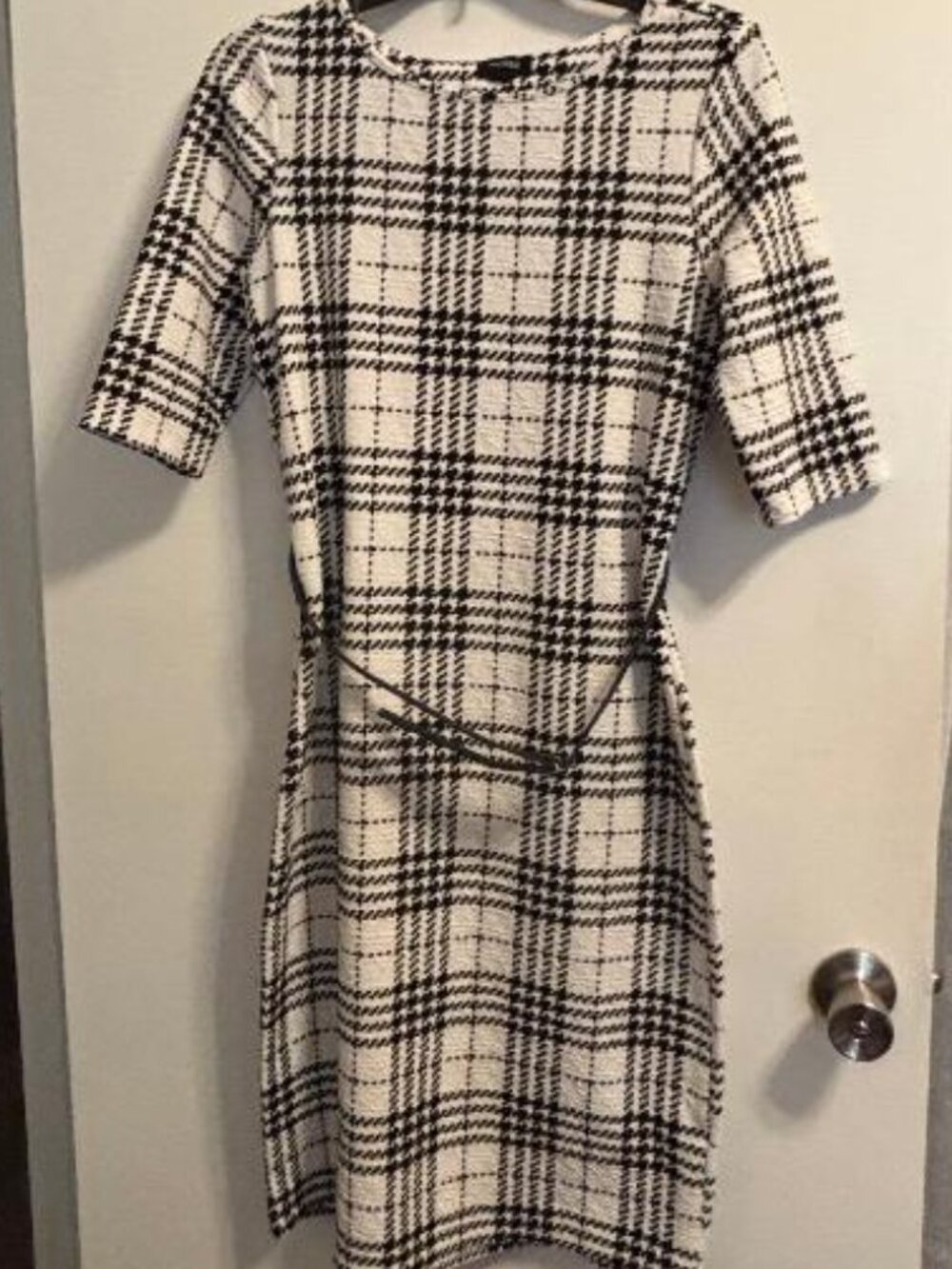TACERA Black White Plaid Textured Midi Dress Stretch 3/4 Sleeve Knit Size M